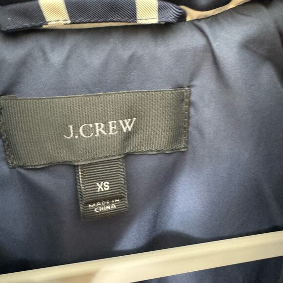 J. Crew Navy Blue White Striped Full Zip Puffer Vest Nautical Pockets Size XS - Picture 6 of 7